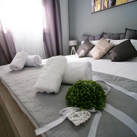 Villa Verde 200 Meters From The Beach Nea Iraklitsa ภายนอก รูปภาพ
