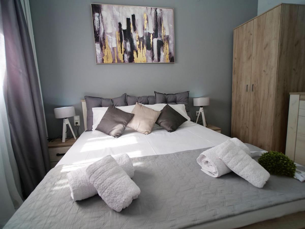Villa Verde 200 Meters From The Beach Nea Iraklitsa ภายนอก รูปภาพ