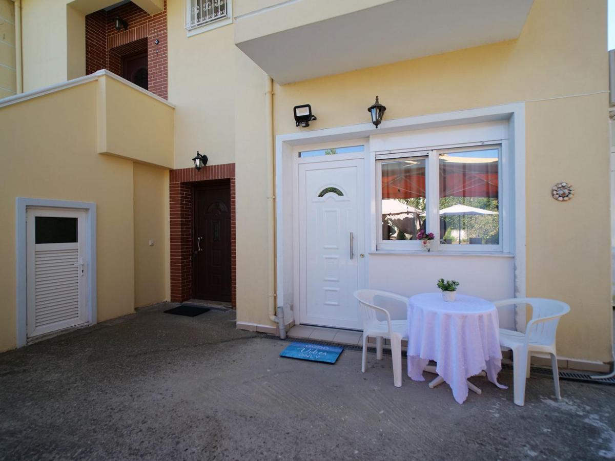 Villa Verde 200 Meters From The Beach Nea Iraklitsa ภายนอก รูปภาพ